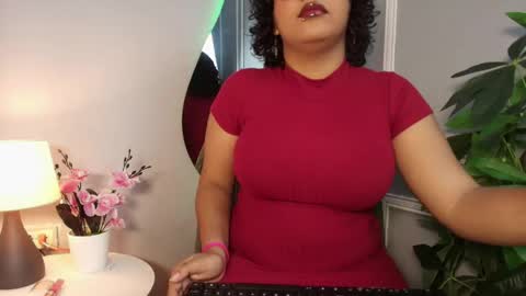 Snapshot of kristal_donne chatting on 06/06/26, 12:10 KRISTYN online show from 06/06/26, 12:10