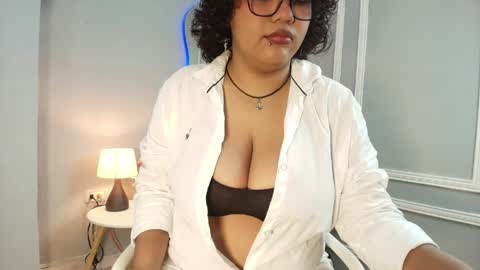 Snapshot of kristal_donne chatting on 06/09/26, 12:06 KRISTYN online show from 06/09/26, 12:06