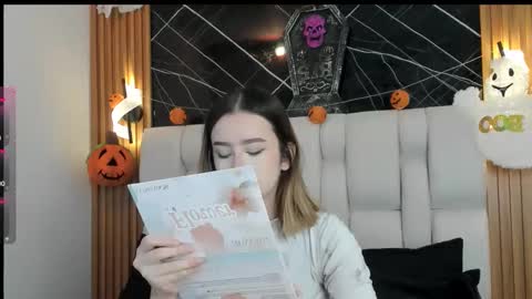 kristal online show from 10/22/25, 12:27