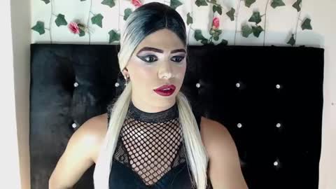 kristal_queen01 online show from 06/12/26, 10:14