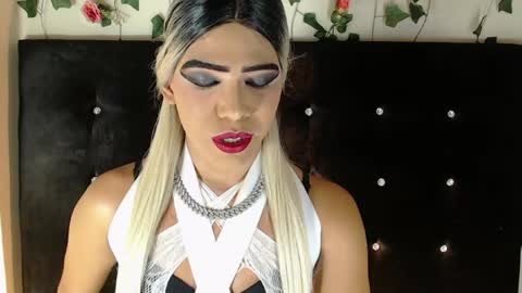 kristal_queen01 online show from 06/30/26, 07:20