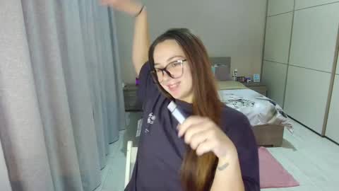 twitter    Annemarye 23 online show from 10/27/25, 06:06