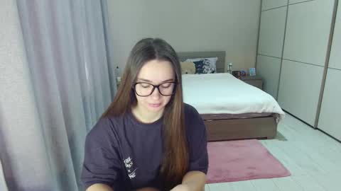 Snapshot of kristall_xxx chatting on 01/06/26, 09:24 twitter Annemarye 23 online show from 01/06/26, 09:24