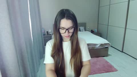 Snapshot of kristall_xxx chatting on 03/04/26, 07:14 twitter Annemarye 23 online show from 03/04/26, 07:14