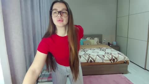 Snapshot of kristall_xxx chatting on 03/19/26, 06:28 twitter Annemarye 23 online show from 03/19/26, 06:28