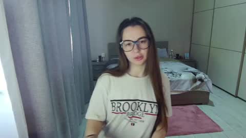 Snapshot of kristall_xxx chatting on 04/14/26, 05:02 twitter Annemarye 23 online show from 04/14/26, 05:02