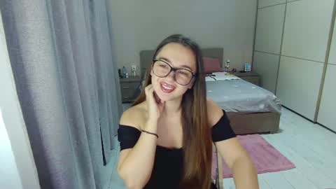 Snapshot of kristall_xxx chatting on 07/15/26, 05:02 twitter Annemarye 23 online show from 07/15/26, 05:02