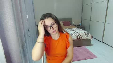 Snapshot of kristall_xxx chatting on 07/21/26, 05:43 twitter Annemarye 23 online show from 07/21/26, 05:43