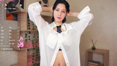 Emma online show from 11/23/25, 09:25