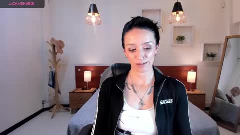 Sophia online show from 12/19/24, 08:34