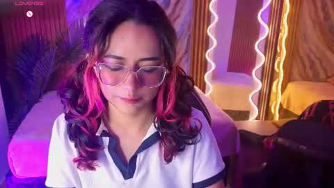 kristen_tay online show from 06/10/26, 02:56