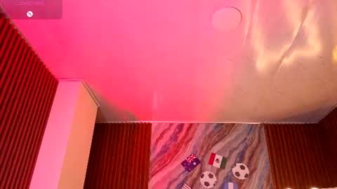 kristen_tay online show from 06/18/26, 04:57