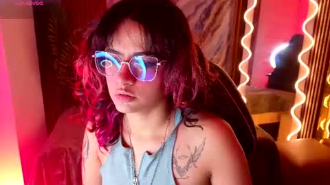 kristen_tay online show from 06/19/26, 02:49