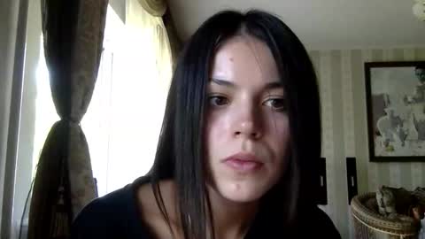 kristinalamour96 online show from 09/12/25, 09:42