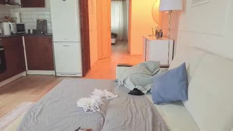 Kristi online show from 11/08/25, 04:56