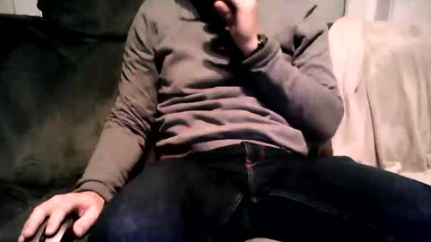 Snapshot of kristoffer220 chatting on 01/01/25, 07:43 kristoffer220 online show from 01/01/25, 07:43