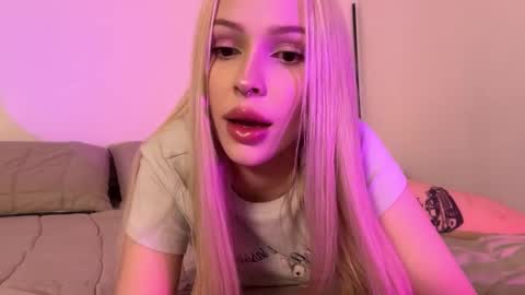 Kristy and Alice online show from 09/20/25, 04:30