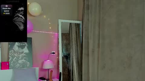 Snapshot of kristy_na_ chatting on 11/28/25, 02:36 Kristina online show from 11/28/25, 02:36