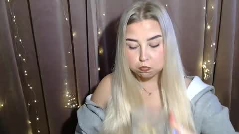 KristyFlowers online show from 12/02/24, 09:45