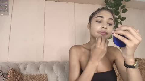 Snapshot of kristyl_paez chatting on 09/20/25, 08:21 Cristina online show from 09/20/25, 08:21