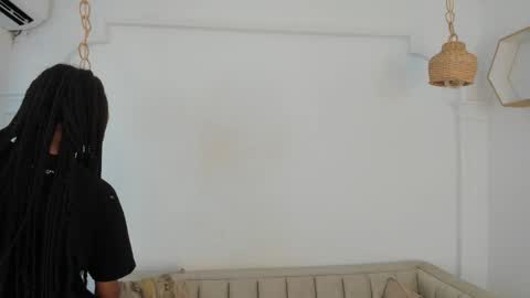 Snapshot of kristyl_paez chatting on 10/03/25, 07:11 Cristina online show from 10/03/25, 07:11