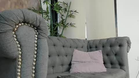 Snapshot of kristyl_paez chatting on 10/05/25, 07:23 Cristina online show from 10/05/25, 07:23