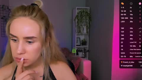 Kristy online show from 09/10/25, 01:49