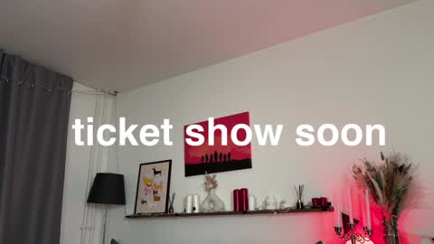 Snapshot of kristyspiritedaway chatting on 01/01/25, 02:42 Kristy Nip slip shady  Best model on CB  online show from 01/01/25, 02:42