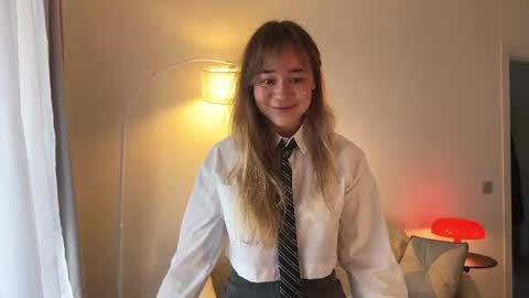 Snapshot of kristyspiritedaway chatting on 10/03/25, 10:56 Kristy Nip slip shady  Best model on CB  online show from 10/03/25, 10:56