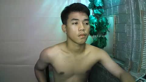 kritthanarkorn online show from 11/18/25, 06:07