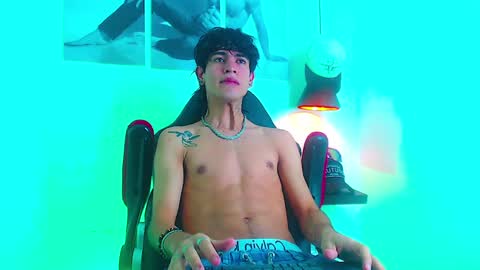 Snapshot of kroddy_sw chatting on 01/03/25, 04:22 justym online show from 01/03/25, 04:22