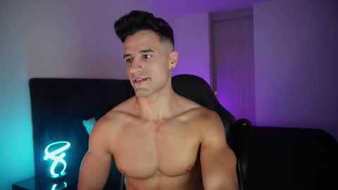 Snapshot of krops_ chatting on 12/04/25, 04:11 KROPS online show from 12/04/25, 04:11