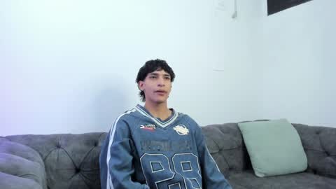 Snapshot of kroywave chatting on 05/23/26, 03:23 Kroy Wave Muscle Tattoos Latino online show from 05/23/26, 03:23