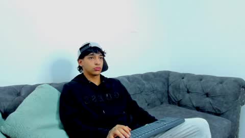 Snapshot of kroywave chatting on 05/29/26, 04:10 Kroy Wave Muscle Tattoos Latino online show from 05/29/26, 04:10