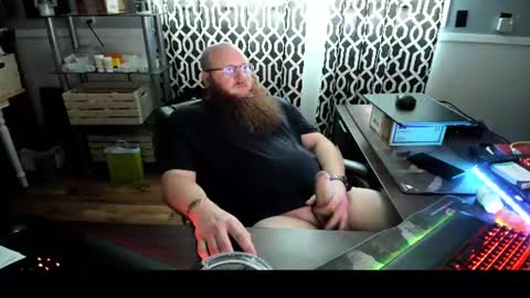 Snapshot of krugdd chatting on 07/08/26, 07:40 Krug online show from 07/08/26, 07:40