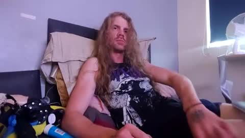 Krullz online show from 06/16/26, 10:45