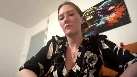 Snapshot of krystal199 chatting on 11/15/25, 12:34 Plushpie online show from 11/15/25, 12:34