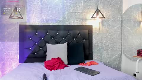 Kystal Taylor online show from 09/30/25, 11:26