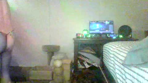 Snapshot of krystalizedkitsune chatting on 06/24/26, 04:33 krystalizedkitsune online show from 06/24/26, 04:33