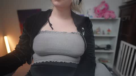 Krystal Syx online show from 01/21/25, 04:32