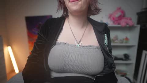Krystal Syx online show from 03/04/25, 11:32