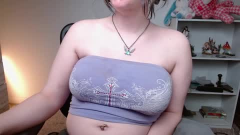 Krystal Syx online show from 04/04/26, 04:37