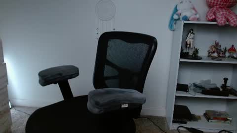 Krystal Syx online show from 06/18/26, 01:48