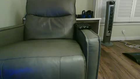 Kevin online show from 06/12/26, 07:07