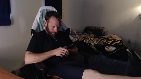 Snapshot of kuggy570 chatting on 09/20/25, 09:05 Kuggy online show from 09/20/25, 09:05