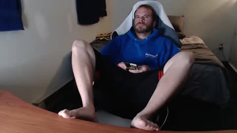 Snapshot of kuggy570 chatting on 10/12/25, 11:04 Kuggy online show from 10/12/25, 11:04