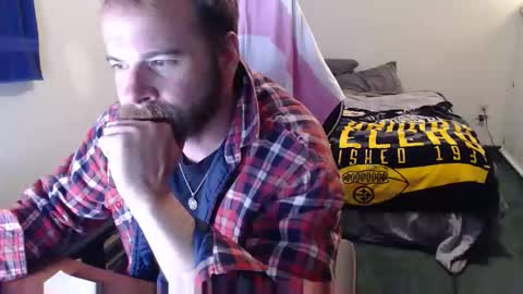 Snapshot of kuggy570 chatting on 11/06/25, 11:26 Kuggy online show from 11/06/25, 11:26