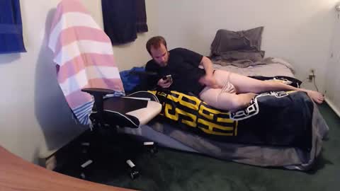 Snapshot of kuggy570 chatting on 11/13/25, 11:14 Kuggy online show from 11/13/25, 11:14