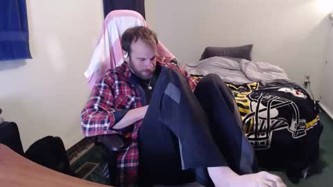 Snapshot of kuggy570 chatting on 11/21/25, 11:36 Kuggy online show from 11/21/25, 11:36