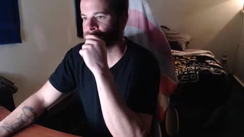 Snapshot of kuggy570 chatting on 11/23/25, 01:22 Kuggy online show from 11/23/25, 01:22